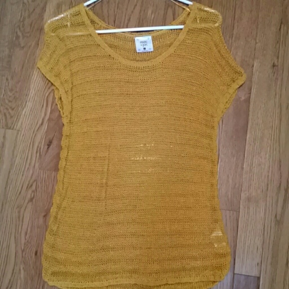 Mustard short sleeve blouse