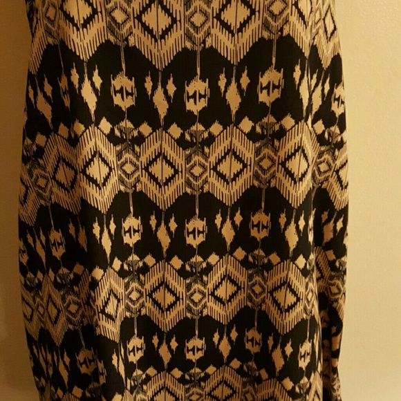 Tribal top - Picture 2 of 3