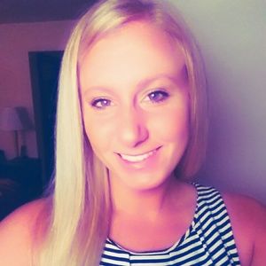 Meet your Posher, Kelsie