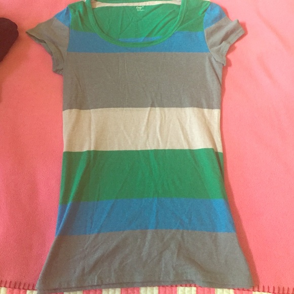 Gap multicolor tee