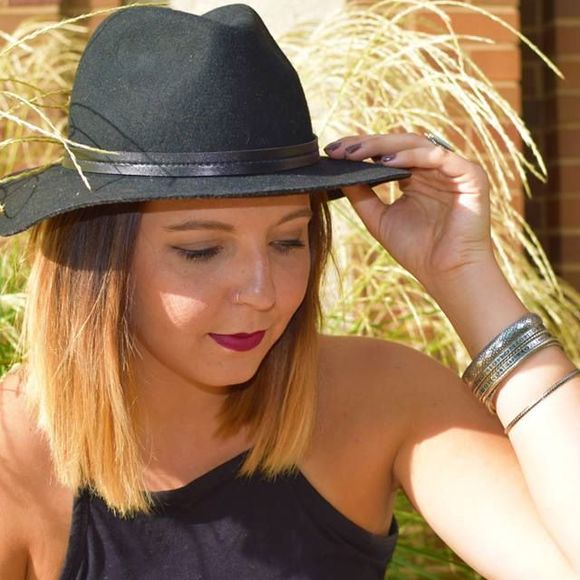 Meet your Posher, Morgan - Picture 2 of 2