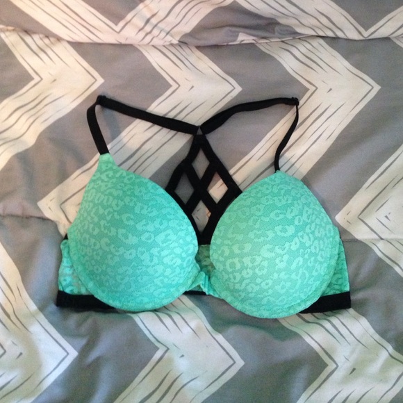 PINK VS BRA