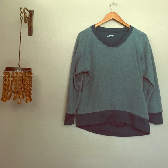 CLEARING OUT SALE Columbia Asymmetrical Sweatshirt