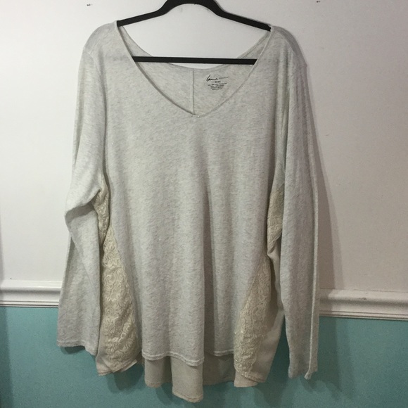 Lane Bryant Tops - Lane Bryant gray & cream T-shirt top Gathered back