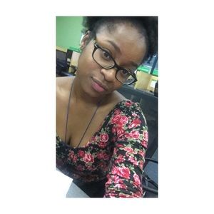 Meet your Posher, Shemaia