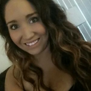 Meet your Posher, Noelle