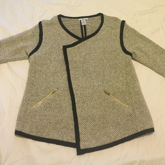 Grey sweater/jacket