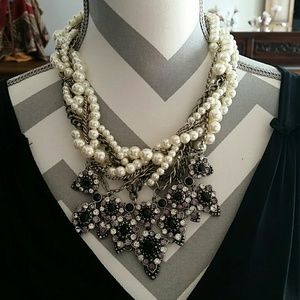 Statement necklace