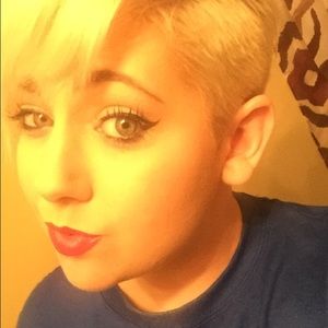 Meet your Posher, Brooke