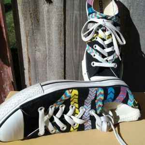 Converse friendship bracelet sneakers