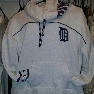 Vs pink detroit tigers cowl neck hoodie!