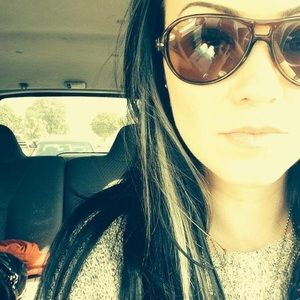 Meet your Posher, Ethney