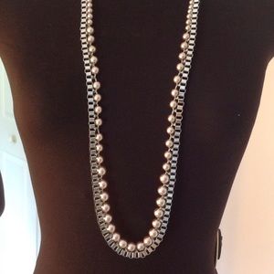 Pearl & metal LOFT necklace