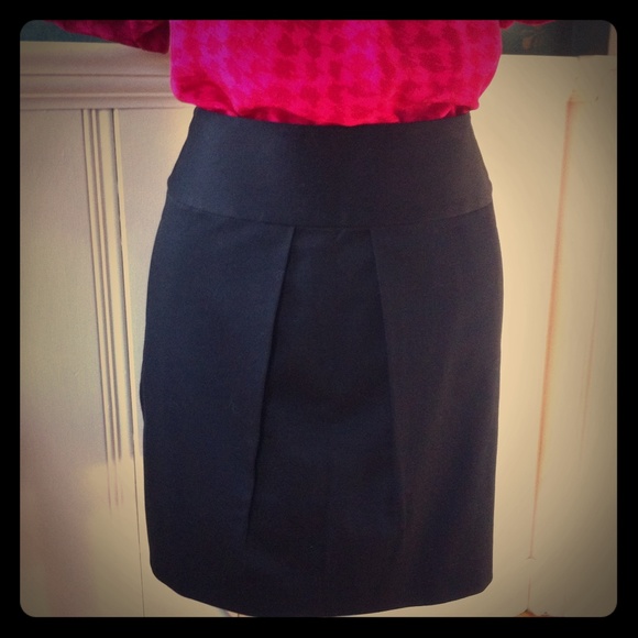 Express kick pleat skirt