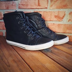 Shellys London -- Ferrade Hightop Sneaker