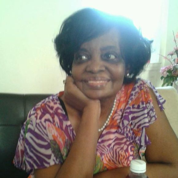 Meet your Posher, Shantay - Picture 1 of 1