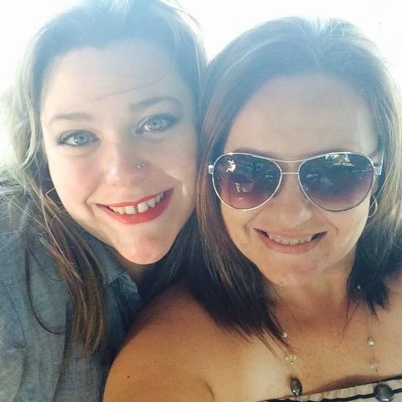 Meet your Posher, Carrie