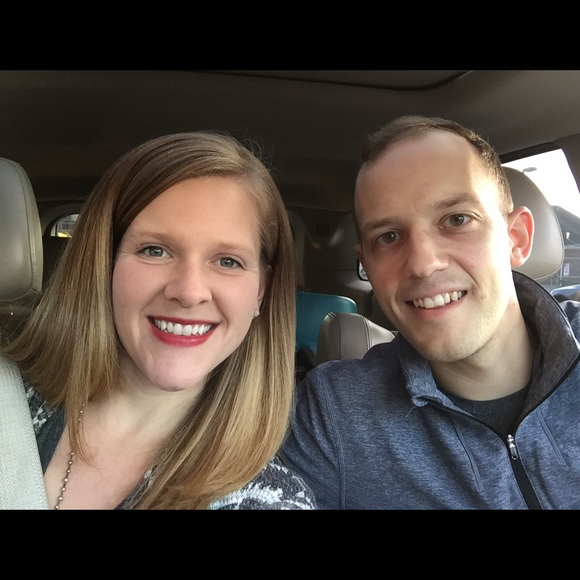 Meet your Posher, Melissa - Picture 3 of 3