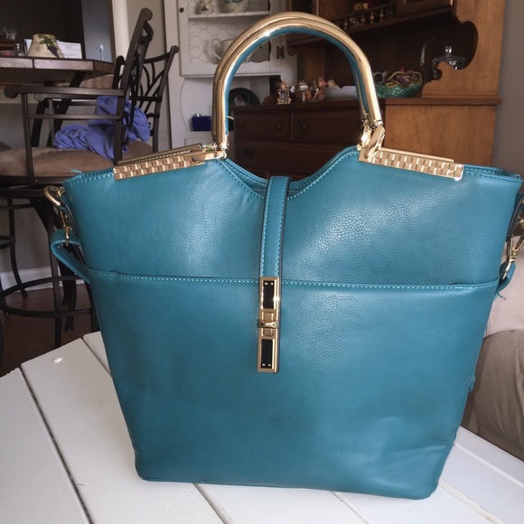 Handbags - Ladies handbag... Purse... Tote