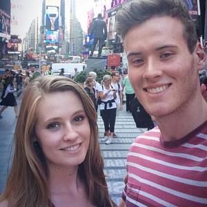 Meet your Posher, Kayla