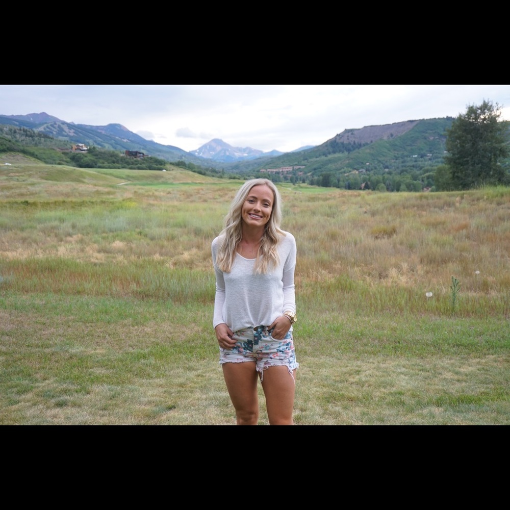 Meet your Posher, Ellie