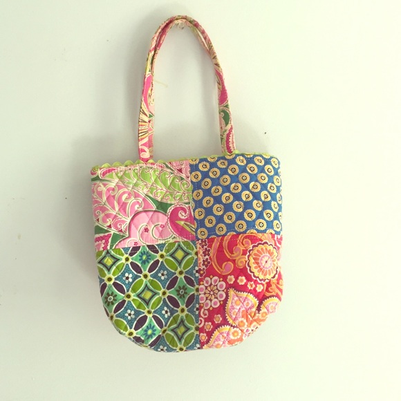 Hardly used Vera Bradley purse.