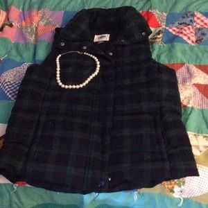 Old Navy Puffer Vest