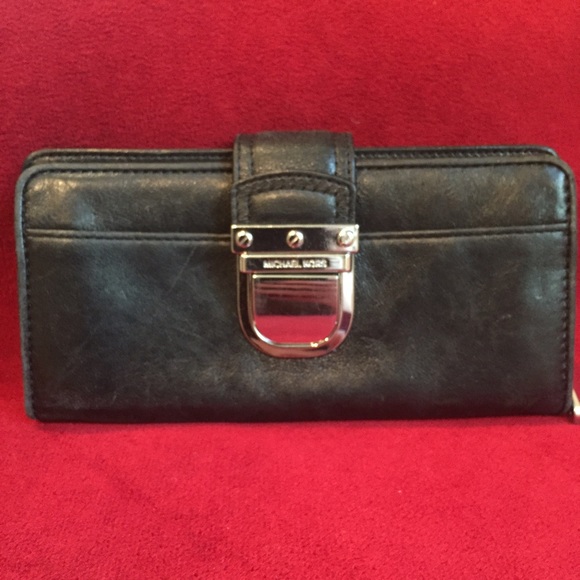Michael Kors wallet