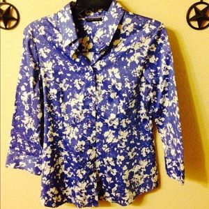 Floral print blouse