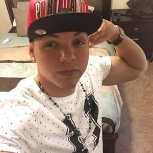 Meet your Posher, Raul