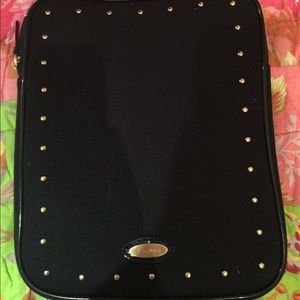 Tahari IPad cushioned case. Brand new. From Macy's
