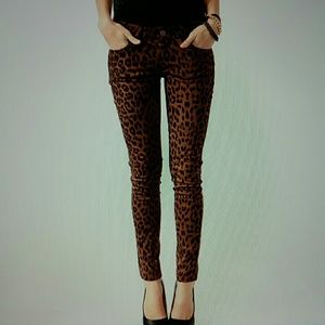 Leopard print skinny jeans