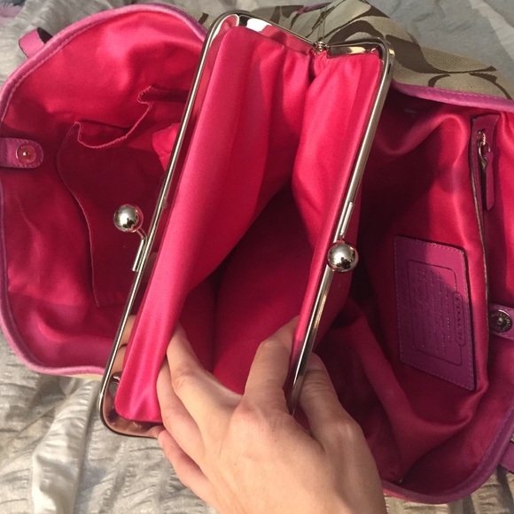 Coach purse tan coach print w pink leather trim - Picture 3 of 4