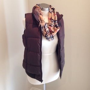 Chocolate brown old navy puffer vest fleece lined