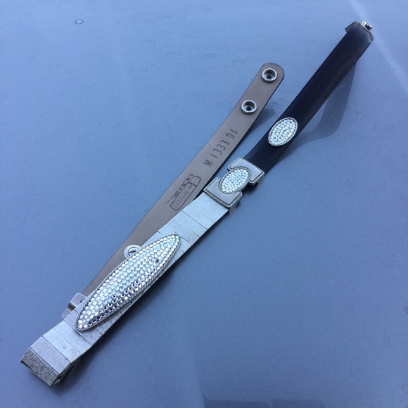 Black Belt with back snap closure M