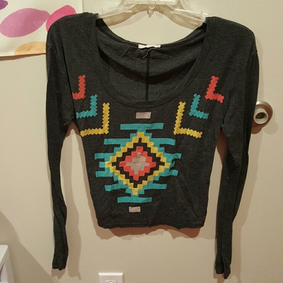 Dark gray tribal print crop top - Picture 1 of 1