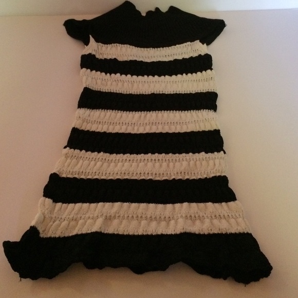 Y2K NWT Arden B white and black Top / knit style top - Picture 3 of 4