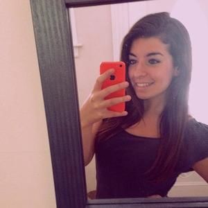 Meet your Posher, Leah