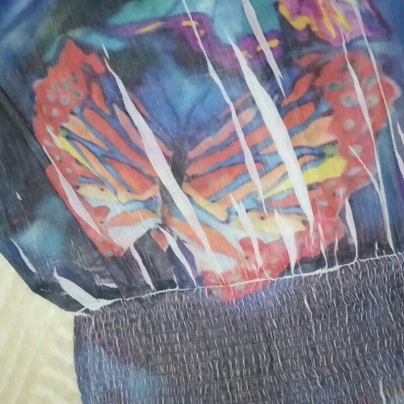Beautiful Butterfly Silky Top - Picture 3 of 3