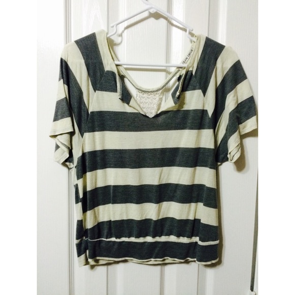 Beachy shirt
