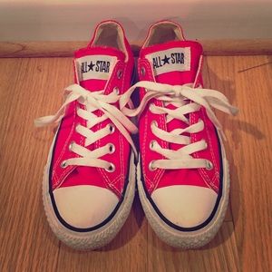 Red converse