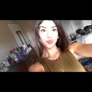 Meet your Posher, Melissa