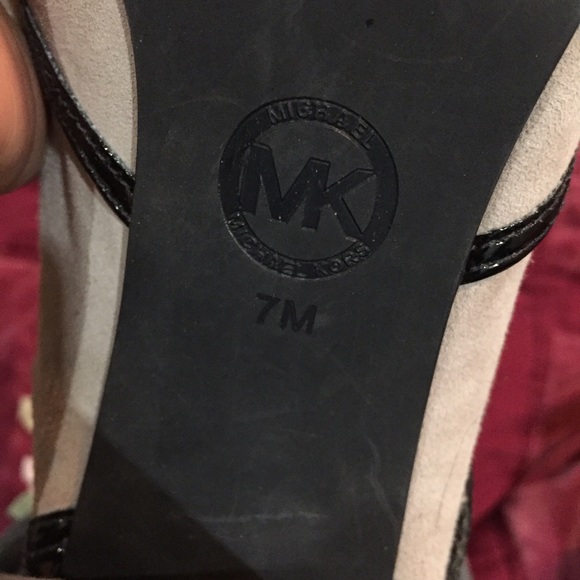 Michael Kors heels - Picture 3 of 4