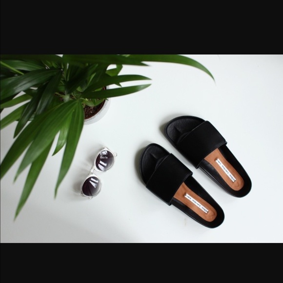 🚫SOLD🚫 & Other Stories Leather Slides
