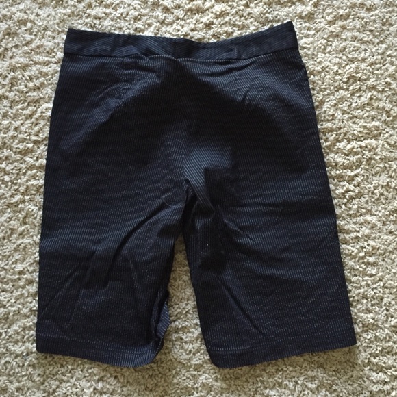 Vanity Dress Bermuda Shorts - Picture 2 of 2