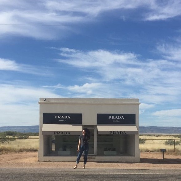 Meet your Posher, Shira - Picture 2 of 2