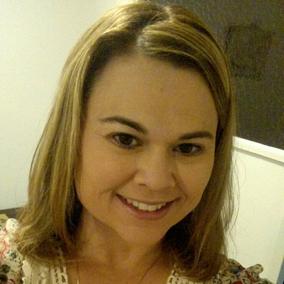 Meet your Posher, Terri - Picture 1 of 1