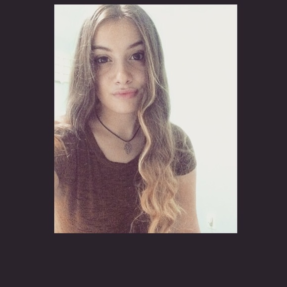 Meet your Posher, Danielle - Picture 1 of 1