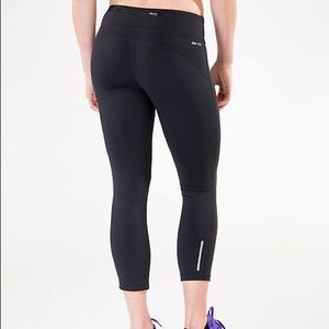 NWT Nike Epic Run Lux Crop running tights