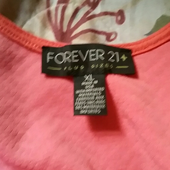 Top - Picture 2 of 3